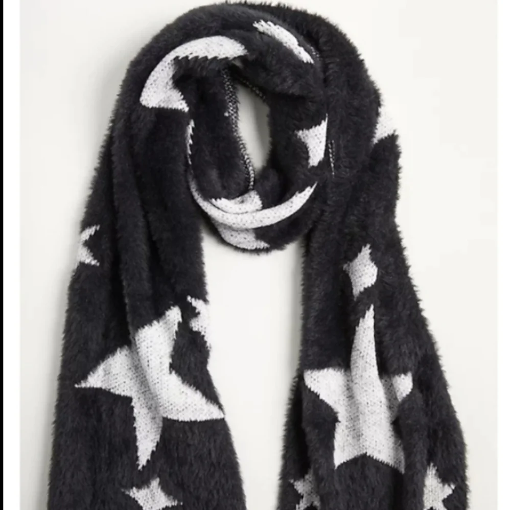 Torrid Allover Stars Black & White Oblong Blanket Scarf